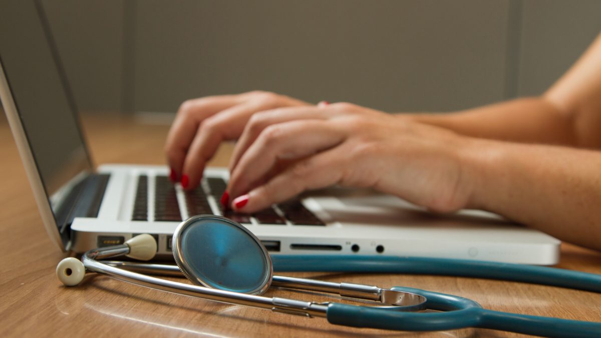 Gérant de SARL : comment choisir sa mutuelle santé (et en tirer un avantage fiscal) ?