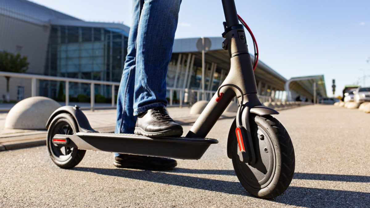 Trottinette électrique tout terrain : équipement, réglementation et assurance, ce que vous devez savoir